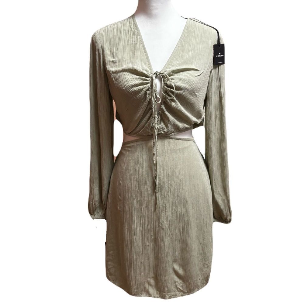 NWT The Normal Brand Ezra Crepe Cutout Dress XS Sage Boho Resort SOLD OUT - Picture 3 of 10